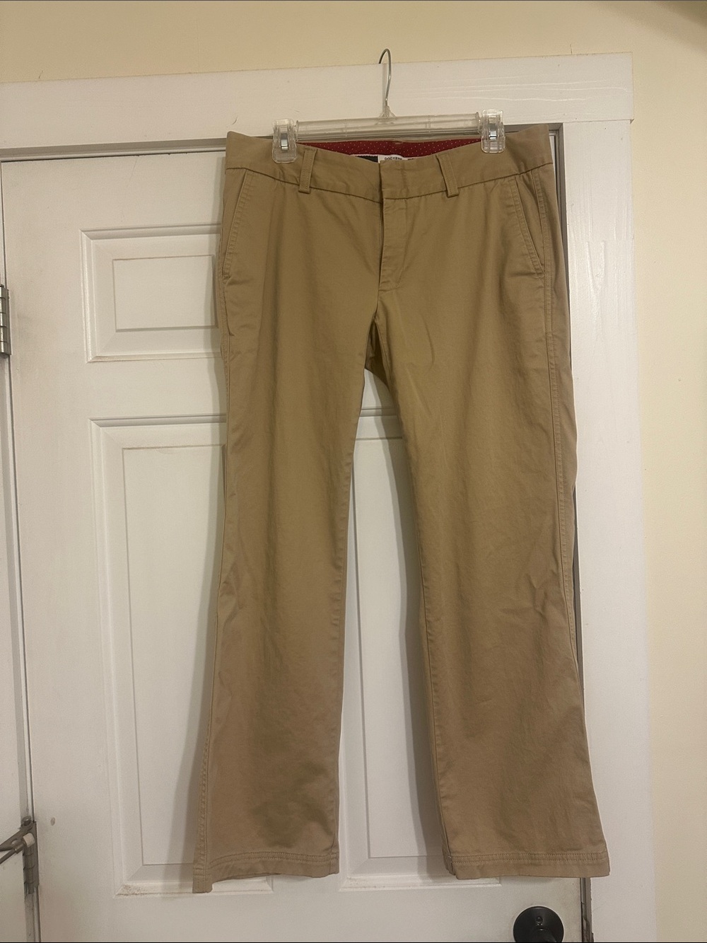 Women’s Petite Khaki Chino Pants - Classic Fit